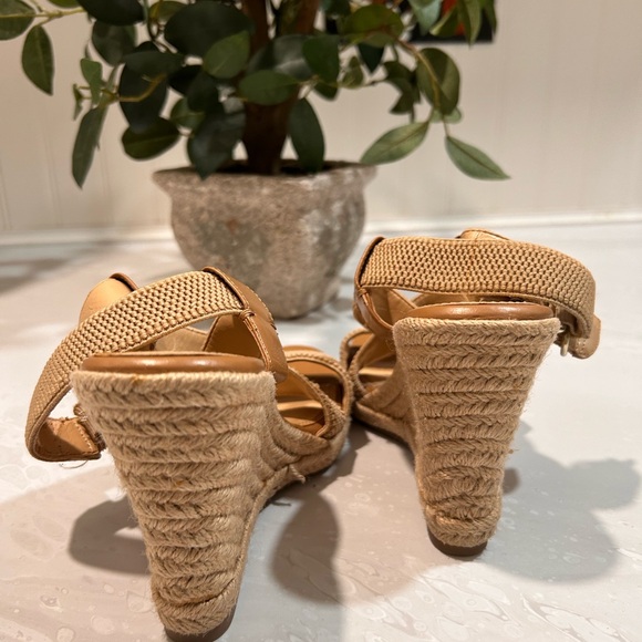 Woman’s sandals - Picture 4 of 14